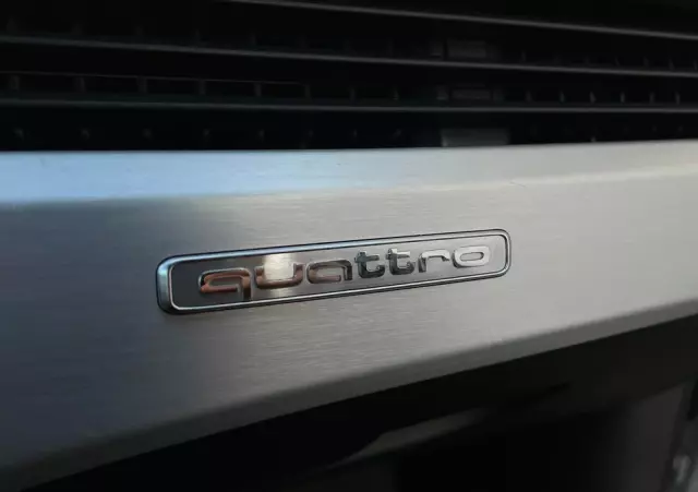 AUDI A4 2.0 TDI Quattro Sport S tronic