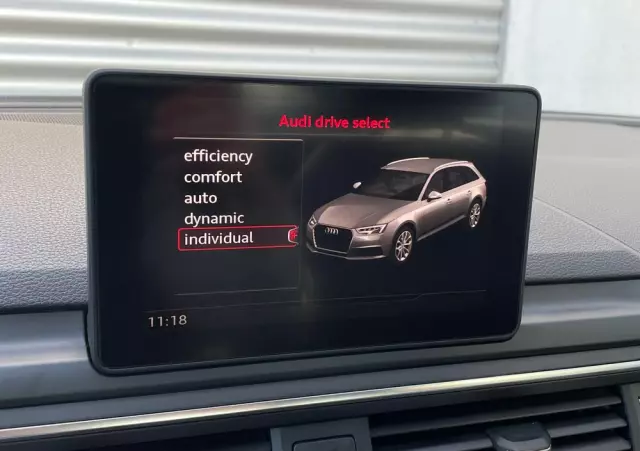 AUDI A4 2.0 TDI Quattro Sport S tronic