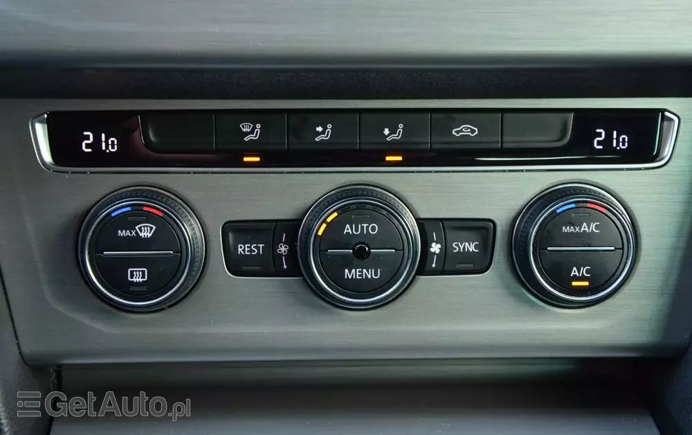 VOLKSWAGEN Passat 1.4 TSI BMT ACT Comfortline