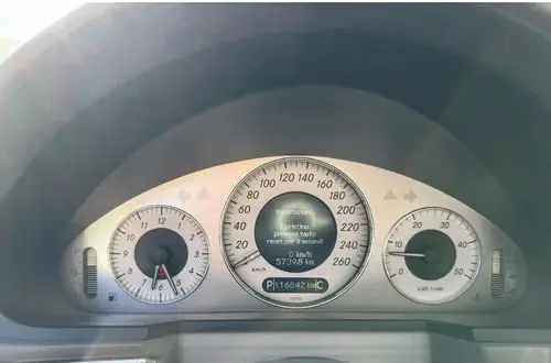 MERCEDES-BENZ Klasa E 