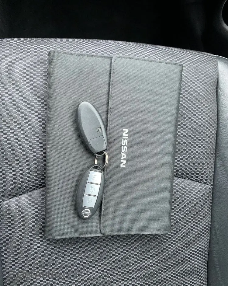 NISSAN Pulsar 1.6 DIG-T Tekna