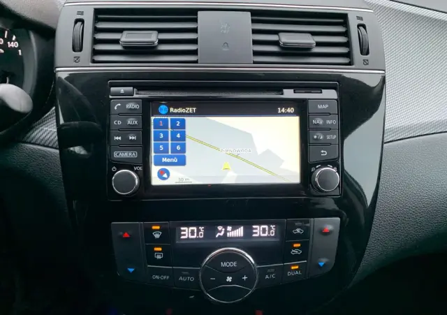 NISSAN Pulsar 1.6 DIG-T Tekna