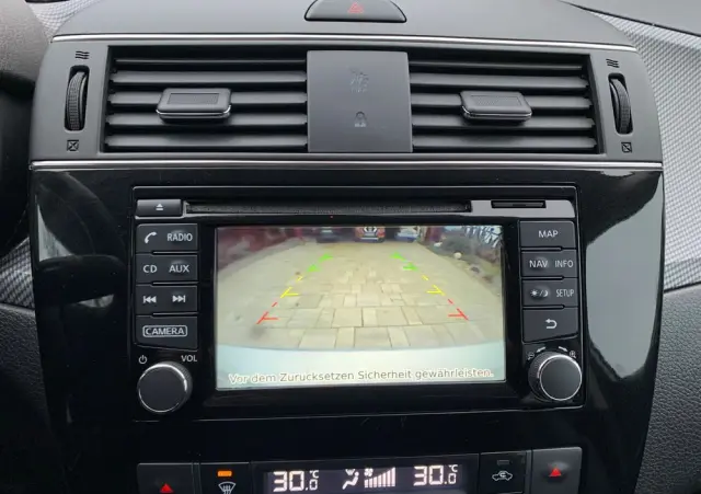 NISSAN Pulsar 1.6 DIG-T Tekna