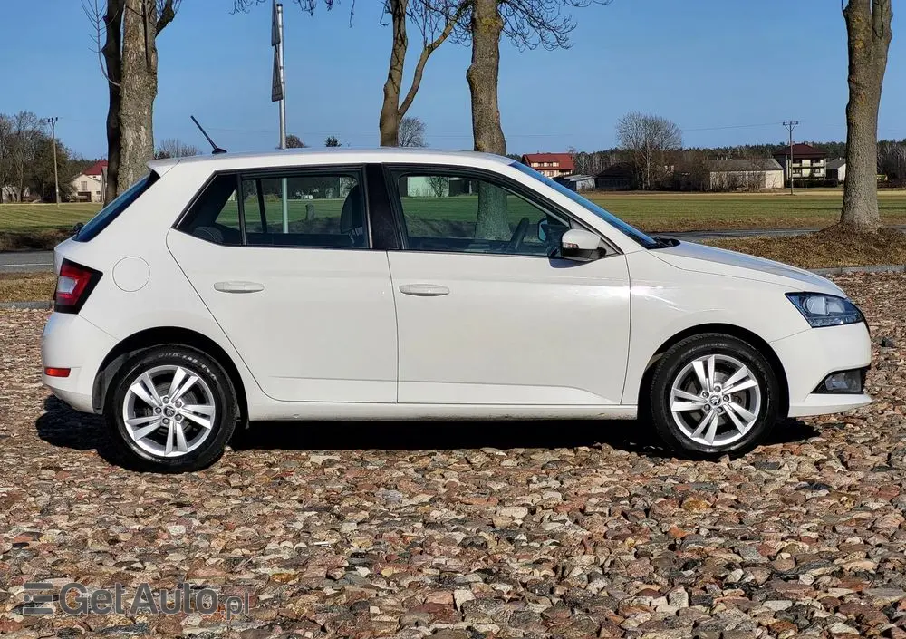 SKODA Fabia 1.0 Ambition