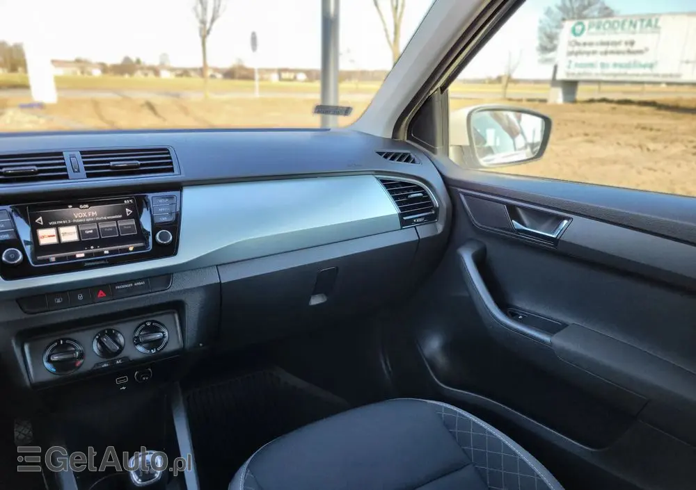 SKODA Fabia 1.0 Ambition