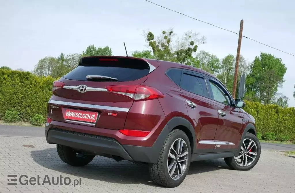 HYUNDAI Tucson 