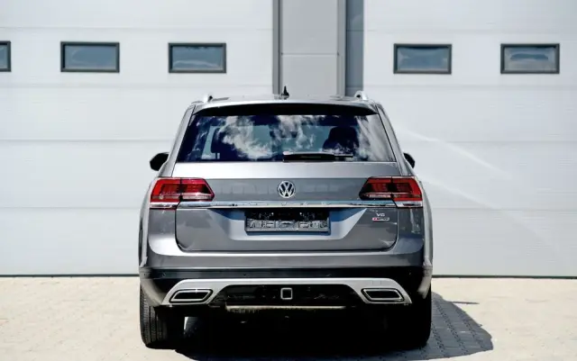VOLKSWAGEN Atlas 