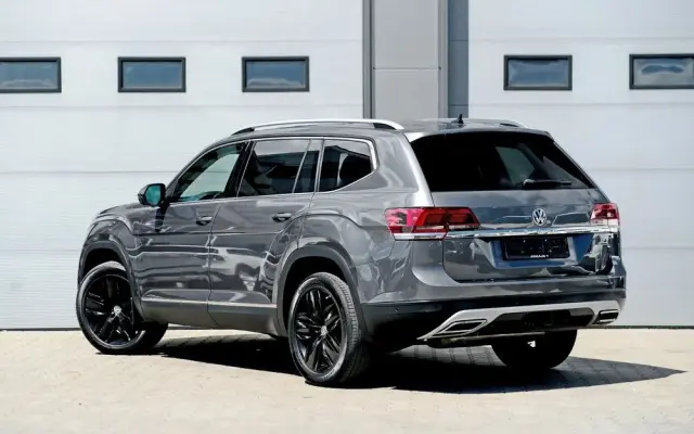 VOLKSWAGEN Atlas 
