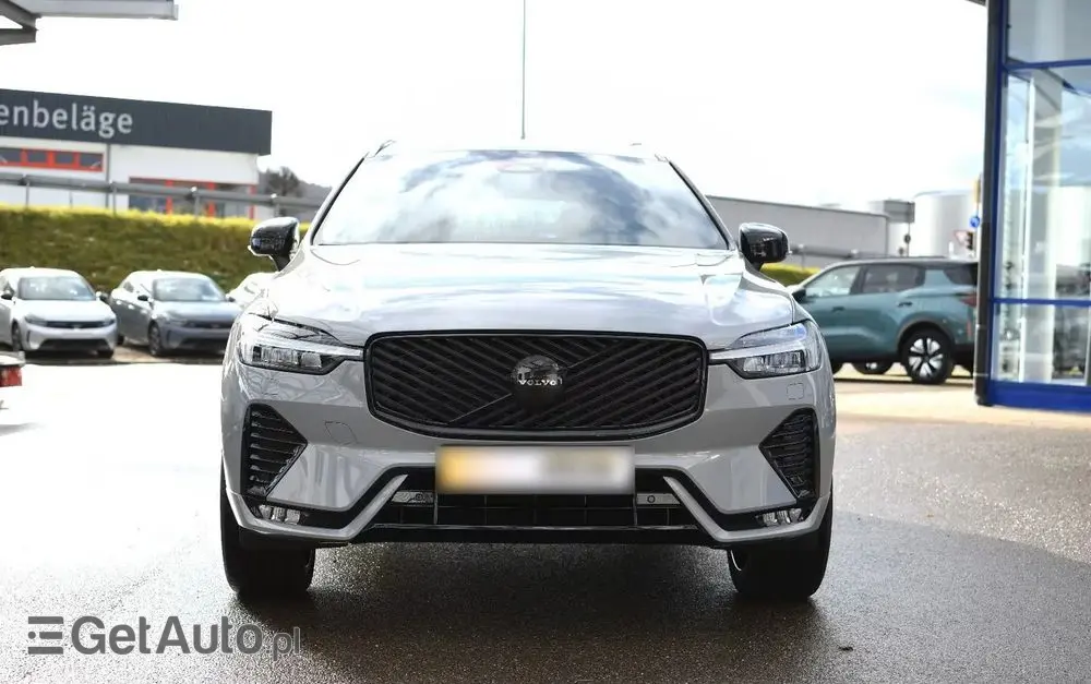 VOLVO XC 60 B5 B AWD Plus Black Edition