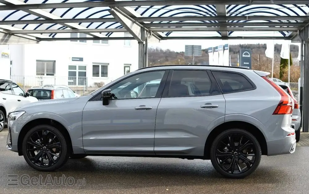 VOLVO XC 60 B5 B AWD Plus Black Edition