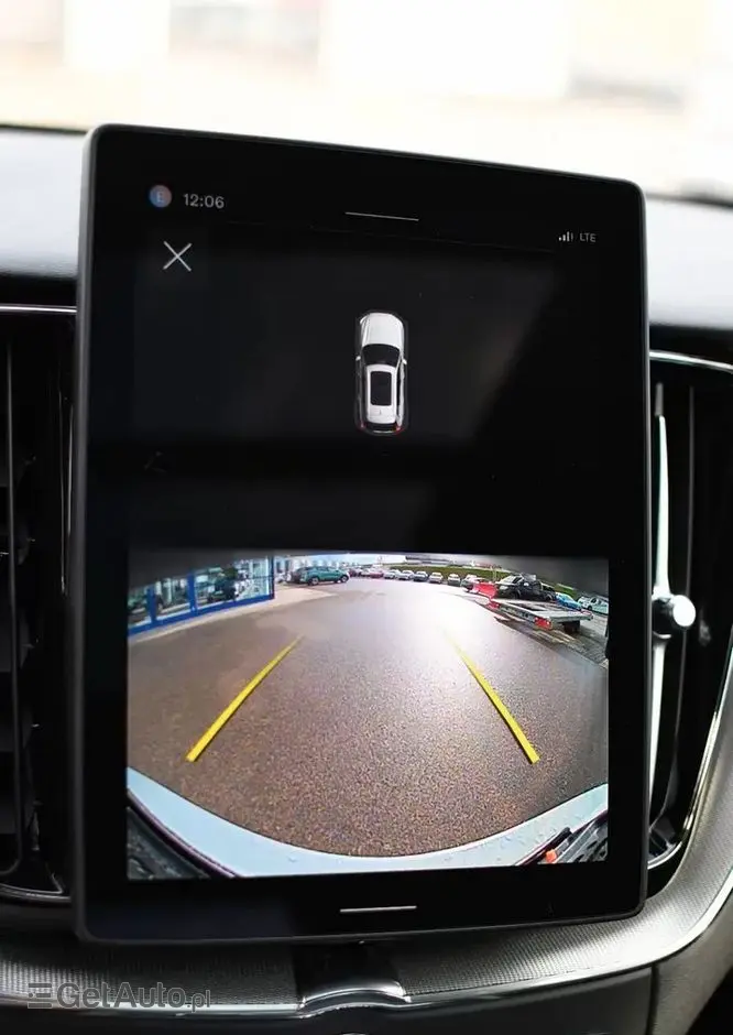 VOLVO XC 60 B5 B AWD Plus Black Edition