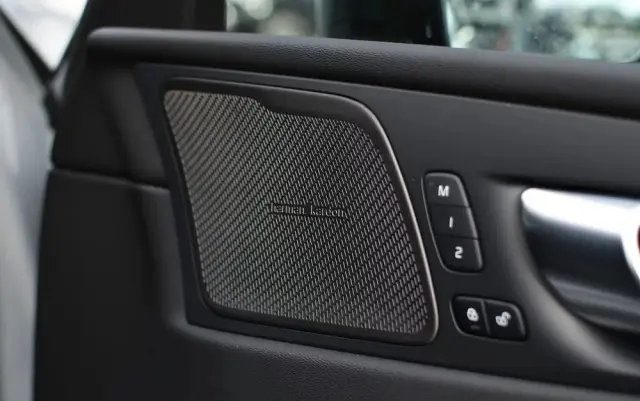 VOLVO XC 60 B5 B AWD Plus Black Edition