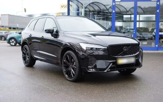 VOLVO XC 60 B5 B AWD Plus Black Edition