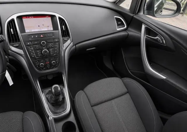 OPEL Astra 1.7 CDTI Cosmo