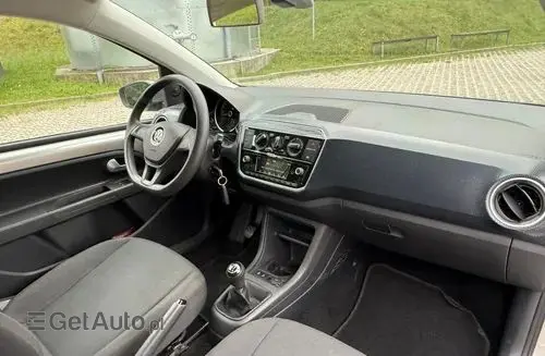 VOLKSWAGEN Up! 