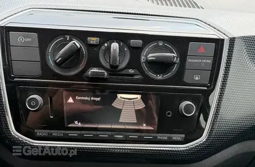 VOLKSWAGEN Up! 