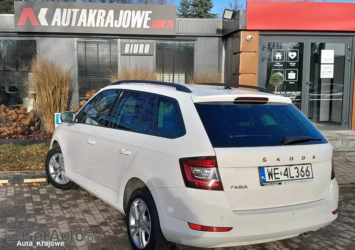 SKODA Fabia 1.0 TSI Ambition Plus