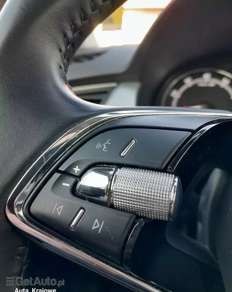 SKODA Fabia 1.0 TSI Ambition Plus