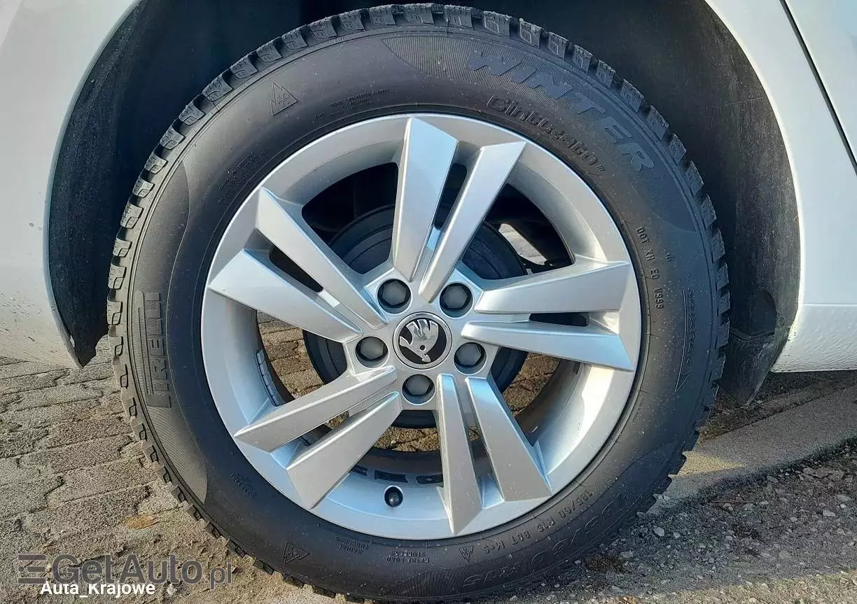 SKODA Fabia 1.0 TSI Ambition Plus