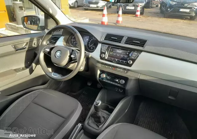 SKODA Fabia 1.0 TSI Ambition Plus