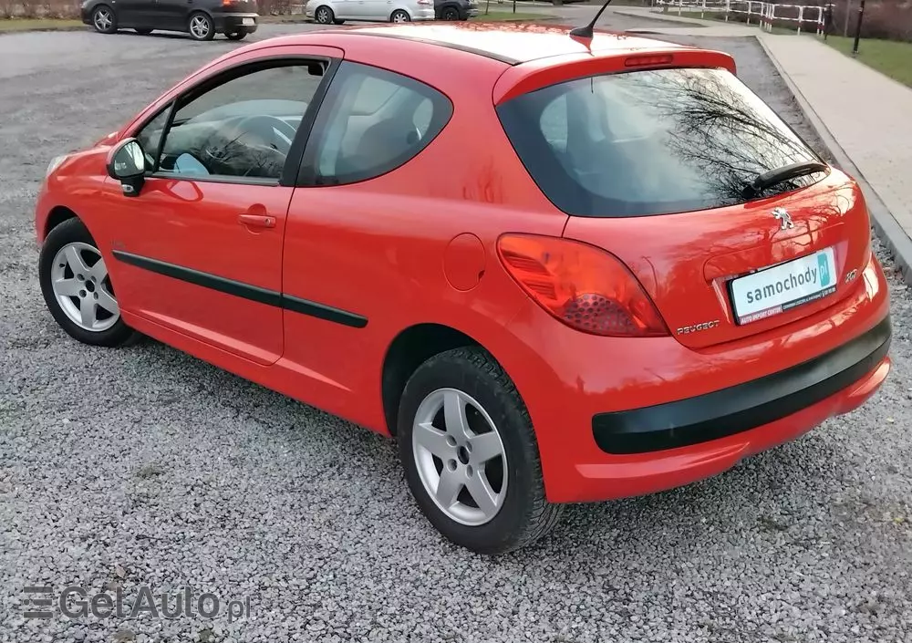 PEUGEOT 207 95 VTi Urban Move