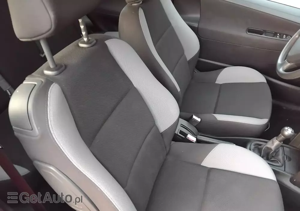 PEUGEOT 207 95 VTi Urban Move