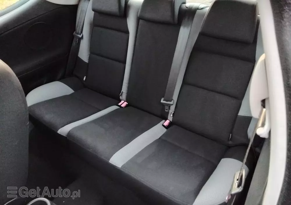 PEUGEOT 207 95 VTi Urban Move