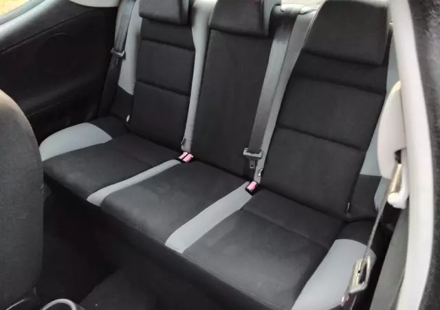 PEUGEOT 207 95 VTi Urban Move