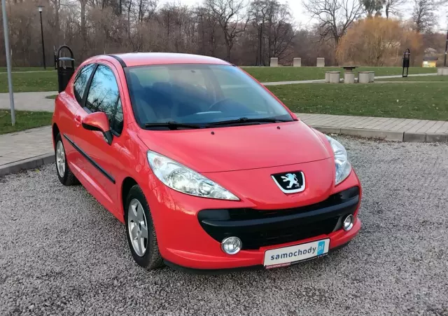 PEUGEOT 207 95 VTi Urban Move