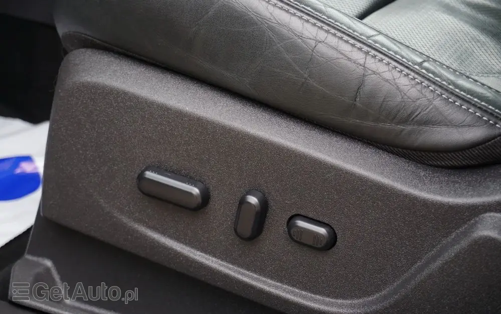 FORD Kuga 2.0 TDCi 4x4 Individual