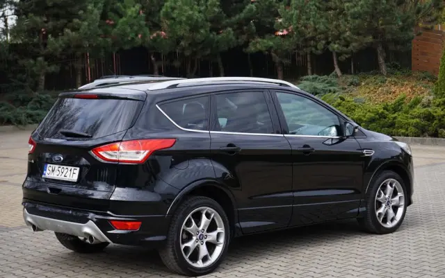 FORD Kuga 2.0 TDCi 4x4 Individual