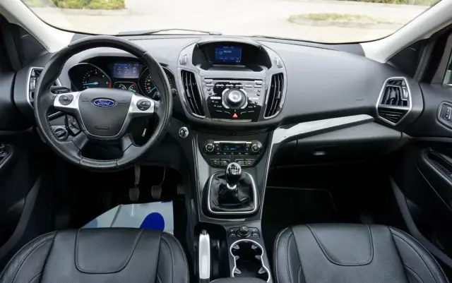 FORD Kuga 2.0 TDCi 4x4 Individual