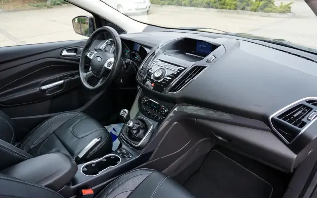 FORD Kuga 2.0 TDCi 4x4 Individual