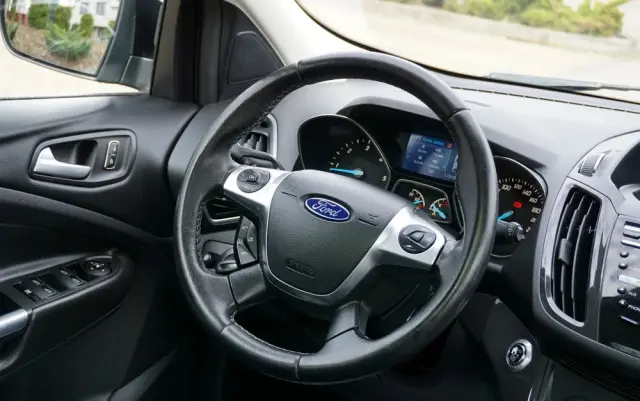 FORD Kuga 2.0 TDCi 4x4 Individual