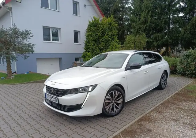 PEUGEOT 508 180 e-EAT8 Allure