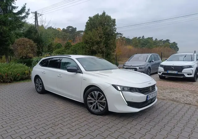 PEUGEOT 508 180 e-EAT8 Allure