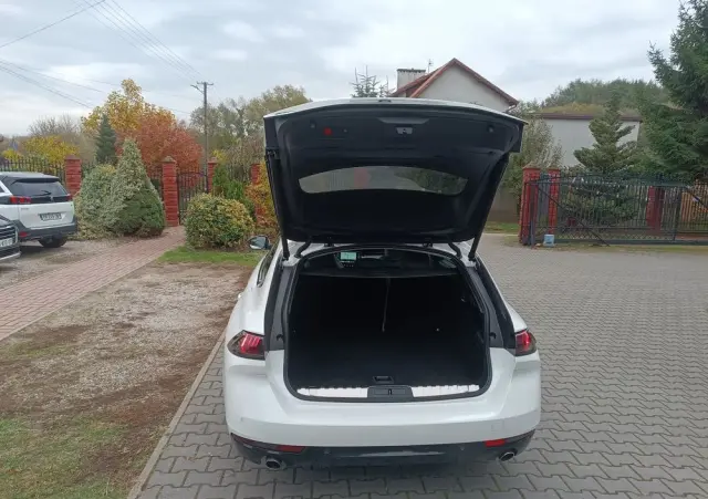 PEUGEOT 508 180 e-EAT8 Allure