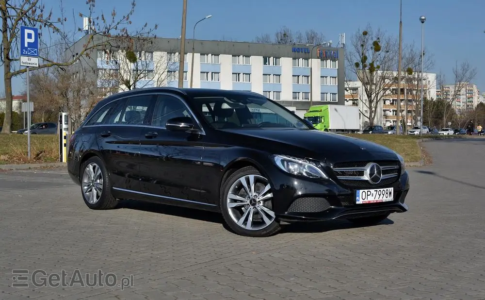 MERCEDES-BENZ Klasa C 200 9G-TRONIC Avantgarde