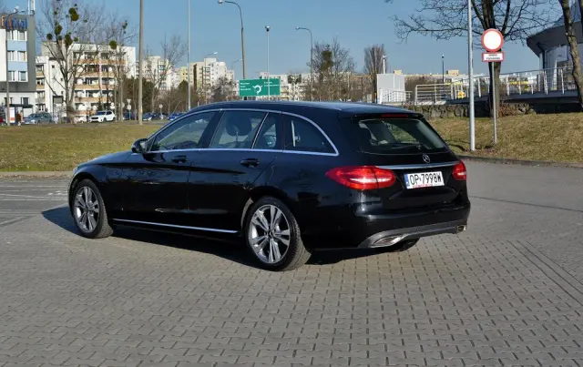 MERCEDES-BENZ Klasa C 200 9G-TRONIC Avantgarde