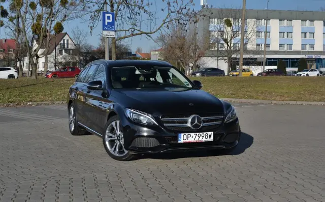 MERCEDES-BENZ Klasa C 200 9G-TRONIC Avantgarde
