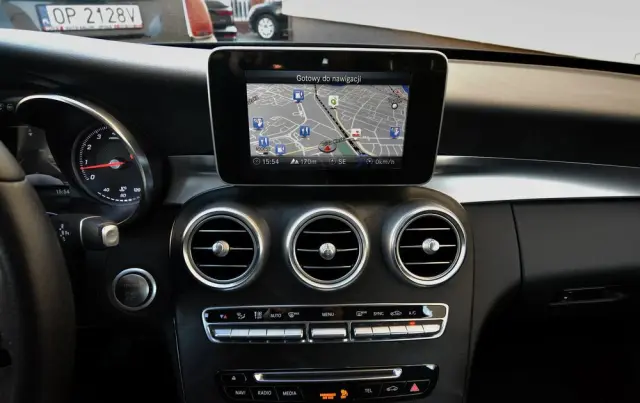 MERCEDES-BENZ Klasa C 200 9G-TRONIC Avantgarde