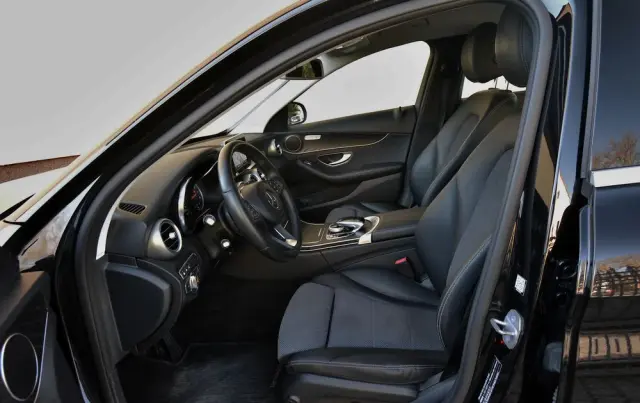 MERCEDES-BENZ Klasa C 200 9G-TRONIC Avantgarde