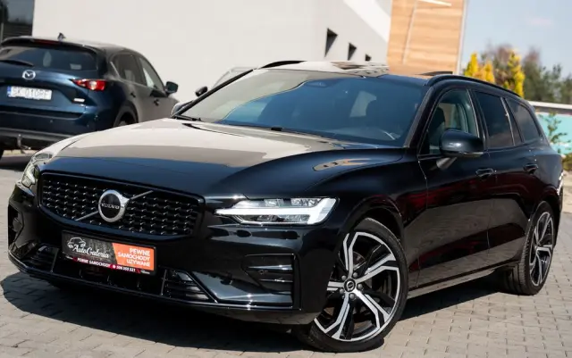 VOLVO V60 B4 B DKG Ultimate Dark