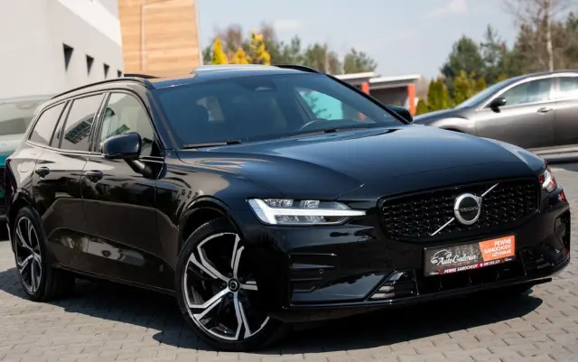 VOLVO V60 B4 B DKG Ultimate Dark