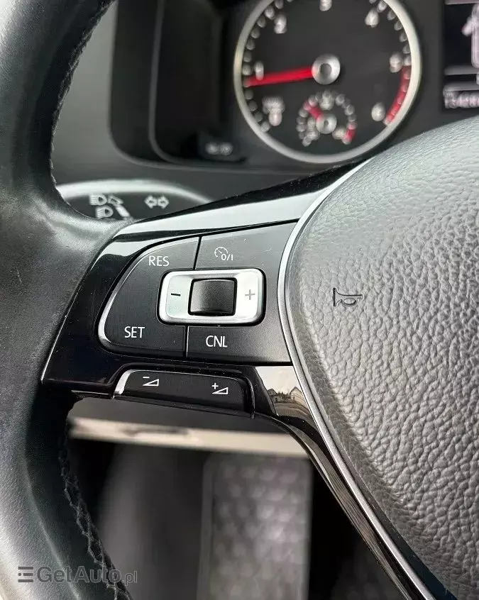 VOLKSWAGEN 2.0TDI DSG 150ps Transporter T6 Długi Webasto Parktronik SERWISOWANY Bezwypadek 