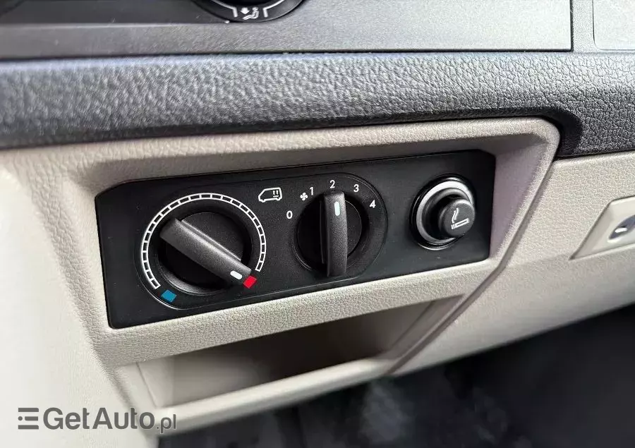 VOLKSWAGEN 2.0TDI DSG 150ps Transporter T6 Długi Webasto Parktronik SERWISOWANY Bezwypadek 
