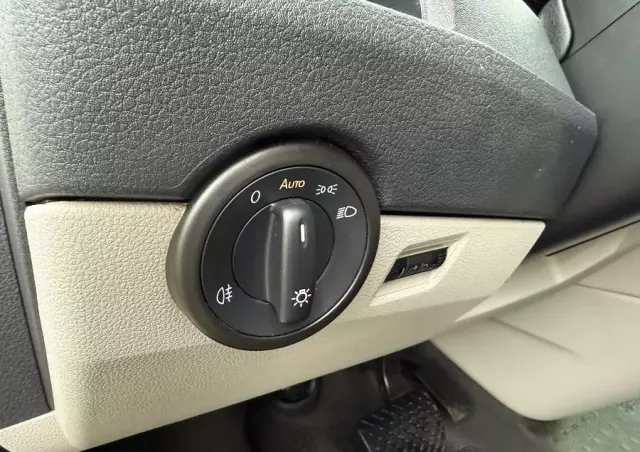 VOLKSWAGEN 2.0TDI DSG 150ps Transporter T6 Długi Webasto Parktronik SERWISOWANY Bezwypadek 