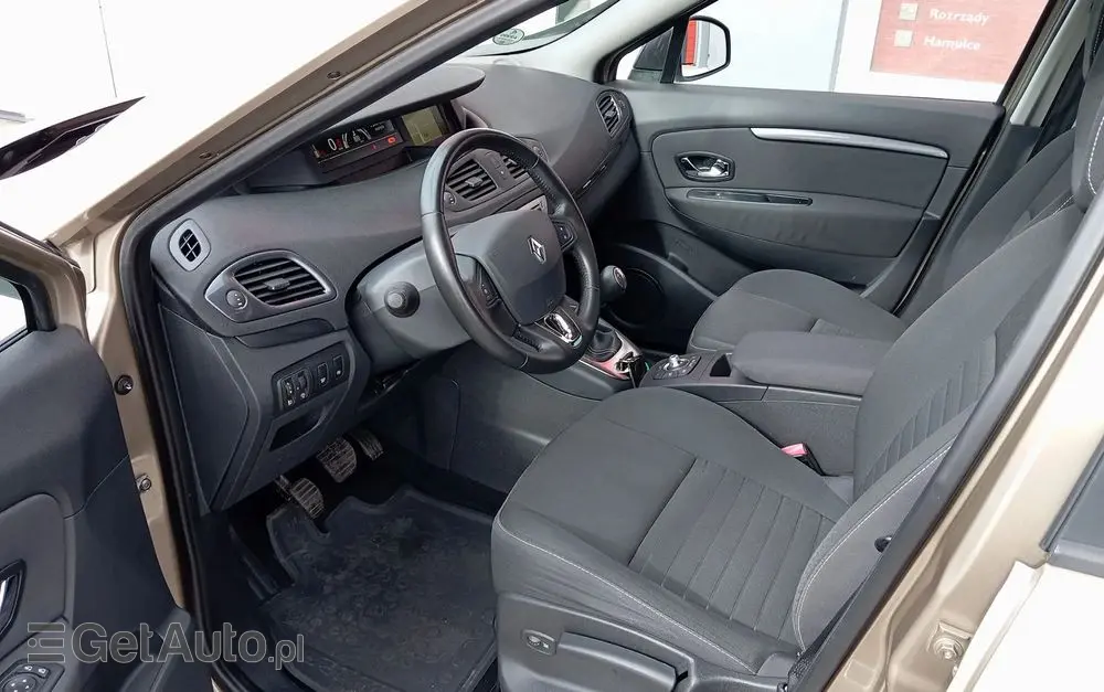 RENAULT Grand Scenic 