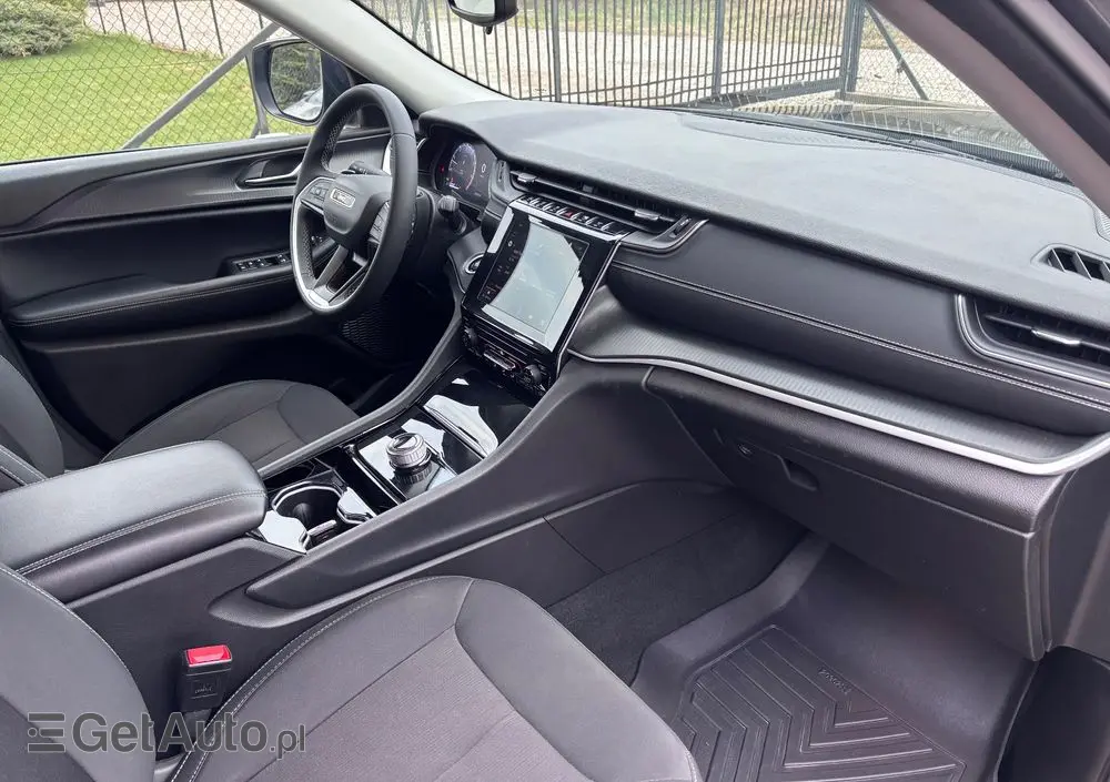 JEEP Grand Cherokee 3.6 V6 Pentastar 4WD Automatik Laredo