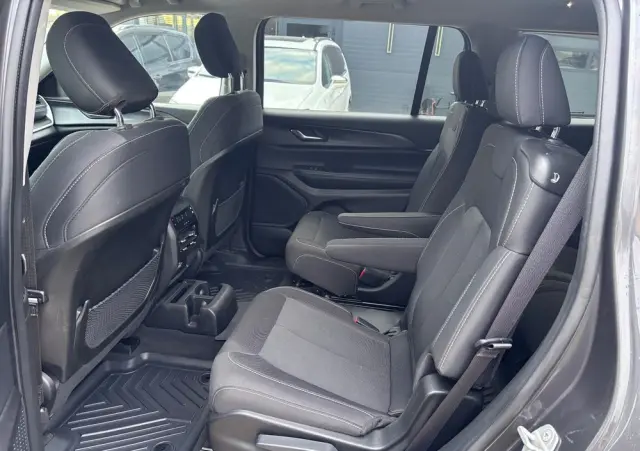 JEEP Grand Cherokee 3.6 V6 Pentastar 4WD Automatik Laredo